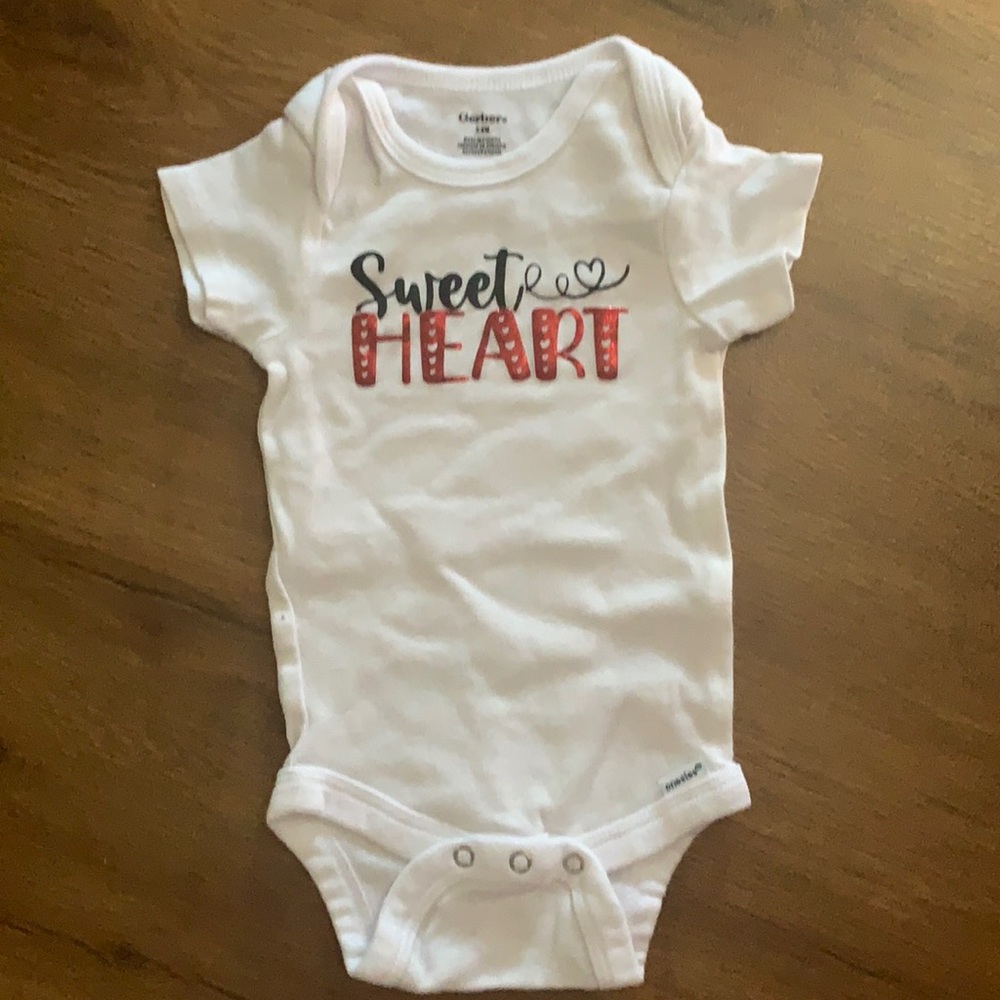 Valentines Gerber Onsie “Sweet Heart” A16